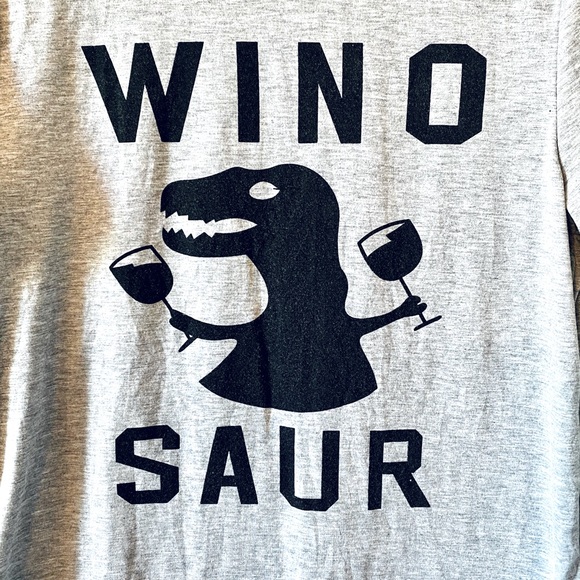 🍷Wino-saur graphic tee - Picture 2 of 5